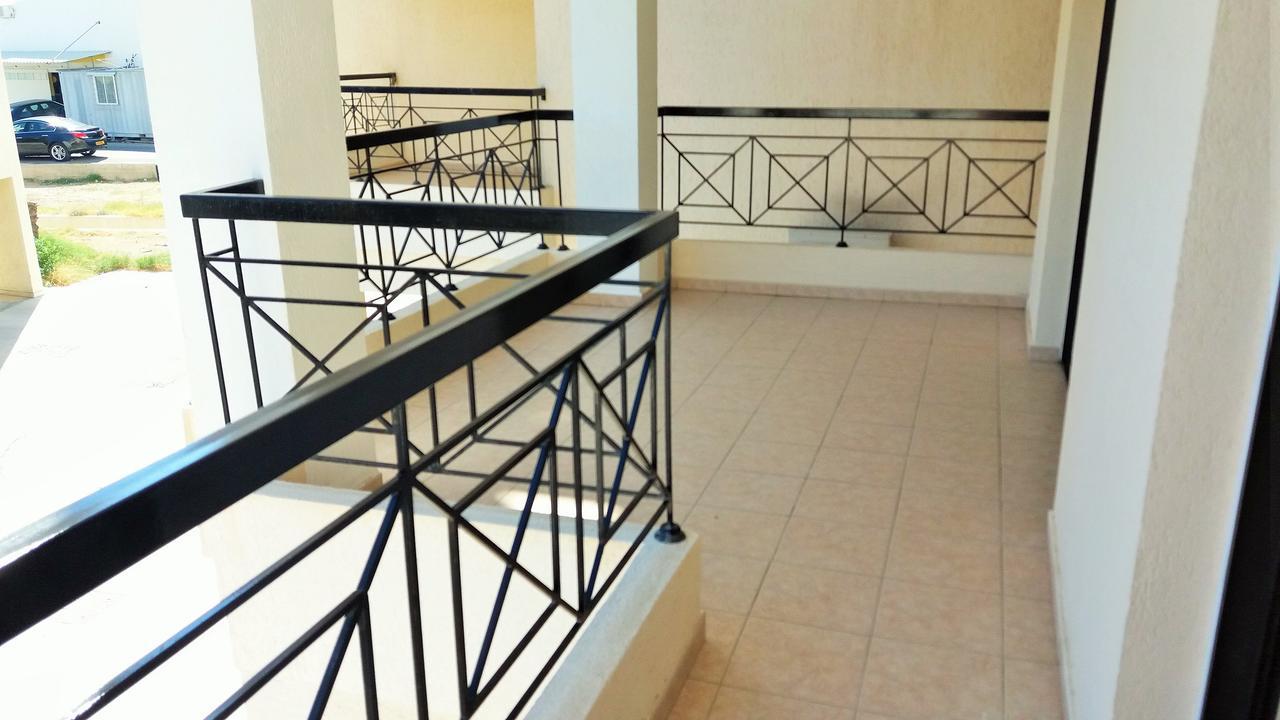 101 Mandritis Court Leilighet Lárnaka Eksteriør bilde